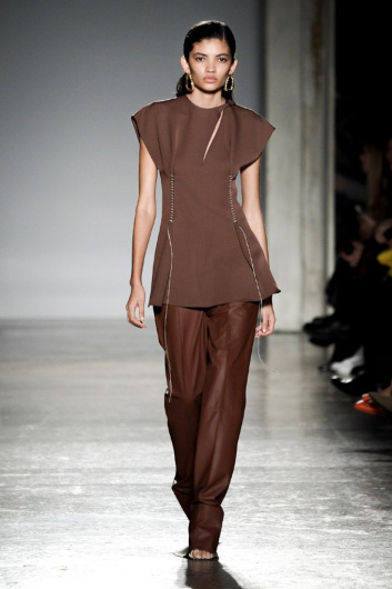 Fotoservizio/FW 20-21/WOMEN/SFILATA/GABRIELE COLANGELO/DP2/4