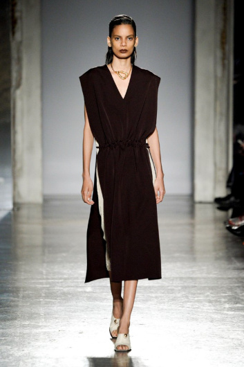 Fotoservizio/FW 20-21/WOMEN/SFILATA/GABRIELE COLANGELO/DP2/12