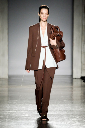 Fotoservizio/FW 20-21/WOMEN/SFILATA/GABRIELE COLANGELO/DP2/0