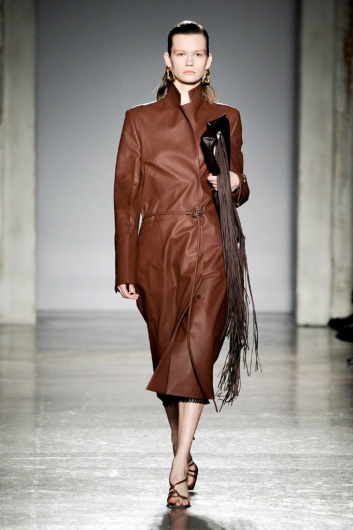 Fotoservizio/FW 20-21/WOMEN/SFILATA/GABRIELE COLANGELO/DP2/3