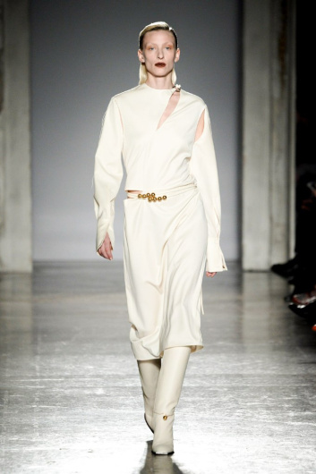 Fotoservizio/FW 20-21/WOMEN/SFILATA/GABRIELE COLANGELO/DP2/10