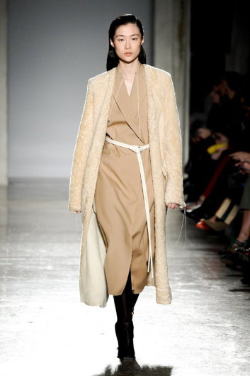 Fotoservizio/FW 20-21/WOMEN/SFILATA/GABRIELE COLANGELO/DP2/11