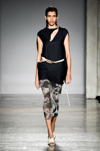 Fotoservizio/FW 20-21/WOMEN/SFILATA/GABRIELE COLANGELO/DP2/5
