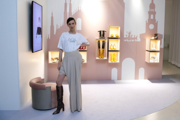 Fotoservizio/FW 20-21/WOMEN/PRESENTAZIONE/AGL ATTILIO GIUSTI LEOMBRUNI/DP2/19