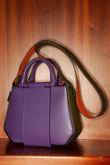 Fotoservizio/FW 20-21/WOMEN/PRESENTAZIONE/YOSONO BAGS/DP2/15