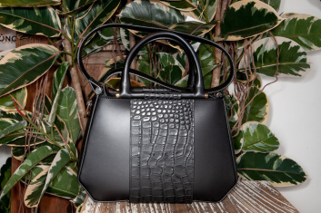 Fotoservizio/FW 20-21/WOMEN/PRESENTAZIONE/YOSONO BAGS/DP2/13