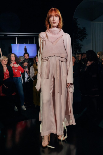 Fotoservizio/FW 20-21/WOMEN/PRESENTAZIONE/FLAVIA LA ROCCA/DP2/19
