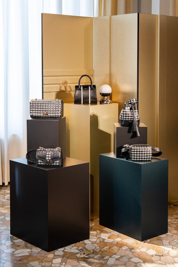 Fotoservizio/FW 20-21/WOMEN/PRESENTAZIONE/SERAPIAN/DP2/21