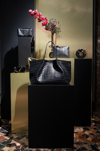Fotoservizio/FW 20-21/WOMEN/PRESENTAZIONE/SERAPIAN/DP2/16