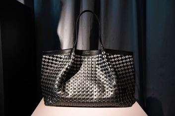 Fotoservizio/FW 20-21/WOMEN/PRESENTAZIONE/SERAPIAN/DP2/26