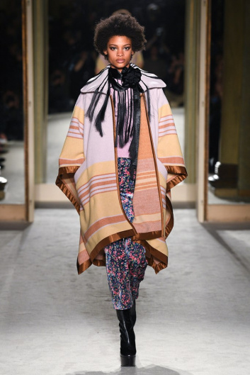 Fotoservizio/FW 20-21/WOMEN/SFILATA/PHILOSOPHY DI LORENZO SERAFINI/DP2/3