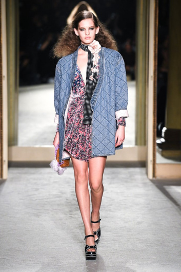 Fotoservizio/FW 20-21/WOMEN/SFILATA/PHILOSOPHY DI LORENZO SERAFINI/DP2/8