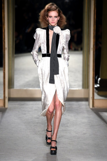 Fotoservizio/FW 20-21/WOMEN/SFILATA/PHILOSOPHY DI LORENZO SERAFINI/DP2/1