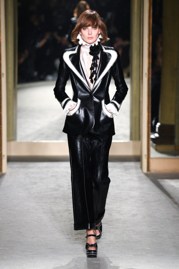 Fotoservizio/FW 20-21/WOMEN/SFILATA/PHILOSOPHY DI LORENZO SERAFINI/DP2/6