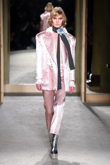 Fotoservizio/FW 20-21/WOMEN/SFILATA/PHILOSOPHY DI LORENZO SERAFINI/DP2/0