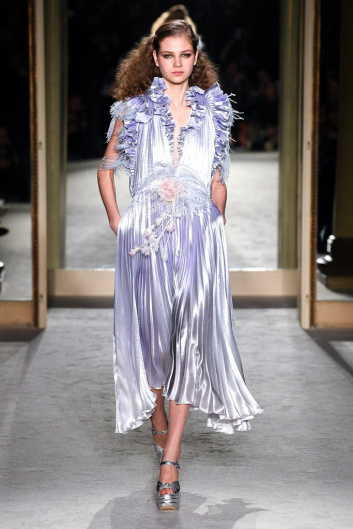 Fotoservizio/FW 20-21/WOMEN/SFILATA/PHILOSOPHY DI LORENZO SERAFINI/DP2/1
