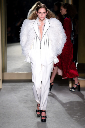 Fotoservizio/FW 20-21/WOMEN/SFILATA/PHILOSOPHY DI LORENZO SERAFINI/DP2/5