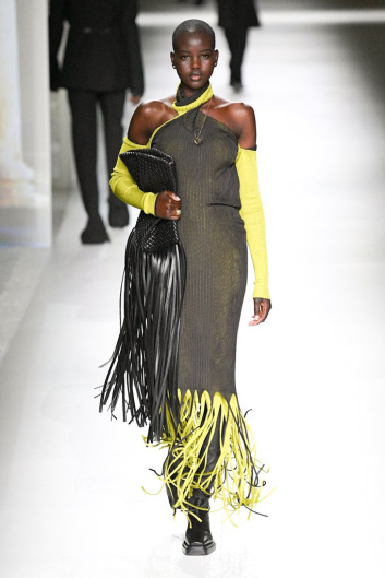 Fotoservizio/FW 20-21/WOMEN/SFILATA/BOTTEGA VENETA/DP2/7