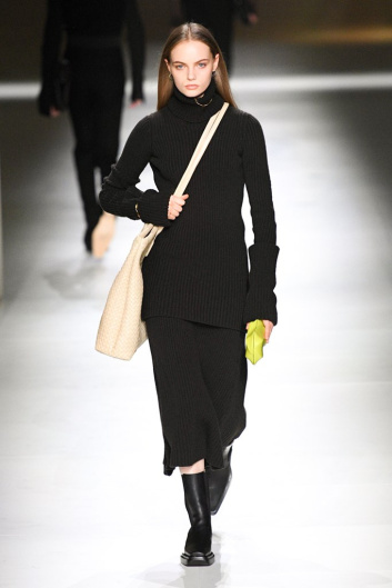 Fotoservizio/FW 20-21/WOMEN/SFILATA/BOTTEGA VENETA/DP2/0