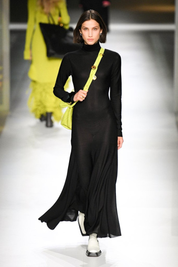 Fotoservizio/FW 20-21/WOMEN/SFILATA/BOTTEGA VENETA/DP2/9