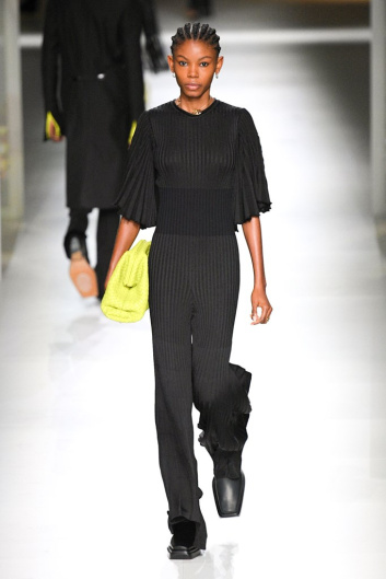 Fotoservizio/FW 20-21/WOMEN/SFILATA/BOTTEGA VENETA/DP2/6