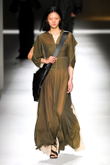 Fotoservizio/FW 20-21/WOMEN/SFILATA/BOTTEGA VENETA/DP2/0