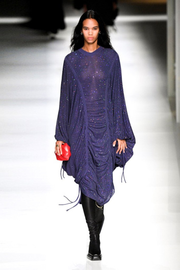 Fotoservizio/FW 20-21/WOMEN/SFILATA/BOTTEGA VENETA/DP2/3