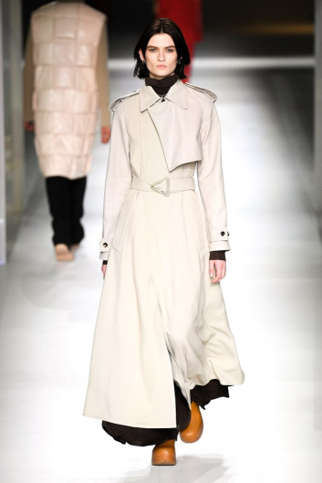 Fotoservizio/FW 20-21/WOMEN/SFILATA/BOTTEGA VENETA/DP2/10