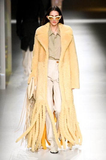 Fotoservizio/FW 20-21/WOMEN/SFILATA/BOTTEGA VENETA/DP2/12