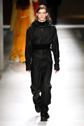 Fotoservizio/FW 20-21/WOMEN/SFILATA/BOTTEGA VENETA/DP2/3