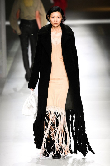 Fotoservizio/FW 20-21/WOMEN/SFILATA/BOTTEGA VENETA/DP2/14