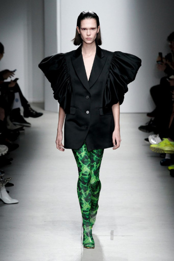 Fotoservizio/FW 20-21/WOMEN/SFILATA/ANNAKIKI/DP2/4