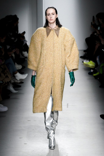 Fotoservizio/FW 20-21/WOMEN/SFILATA/ANNAKIKI/DP2/7