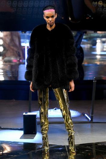 Fotoservizio/FW 20-21/WOMEN/SFILATA/PHILIPP PLEIN/DP2/2