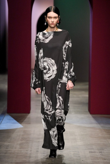 Fotoservizio/FW 20-21/WOMEN/SFILATA/PORTS 1961/DP2/4
