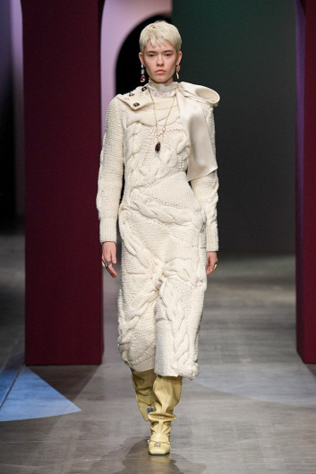 Fotoservizio/FW 20-21/WOMEN/SFILATA/PORTS 1961/DP2/2