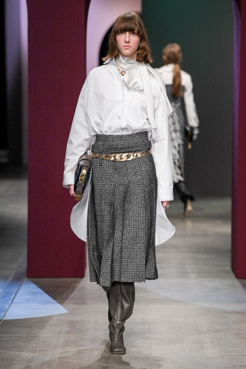 Fotoservizio/FW 20-21/WOMEN/SFILATA/PORTS 1961/DP2/0