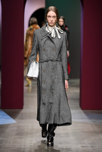 Fotoservizio/FW 20-21/WOMEN/SFILATA/PORTS 1961/DP2/1