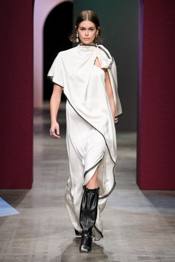 Fotoservizio/FW 20-21/WOMEN/SFILATA/PORTS 1961/DP2/5