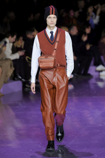 Fotoservizio/FW 20-21/WOMEN/SFILATA/BOSS/DP2/1