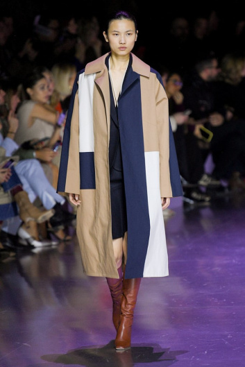 Fotoservizio/FW 20-21/WOMEN/SFILATA/BOSS/DP2/1