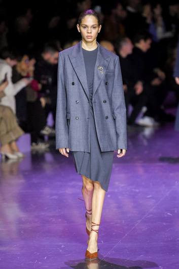 Fotoservizio/FW 20-21/WOMEN/SFILATA/BOSS/DP2/52