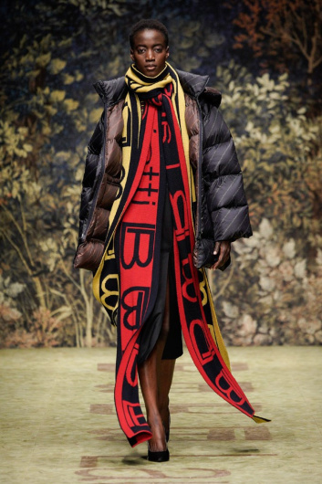 Fotoservizio/FW 20-21/WOMEN/SFILATA/LAURA BIAGIOTTI/DP2/6