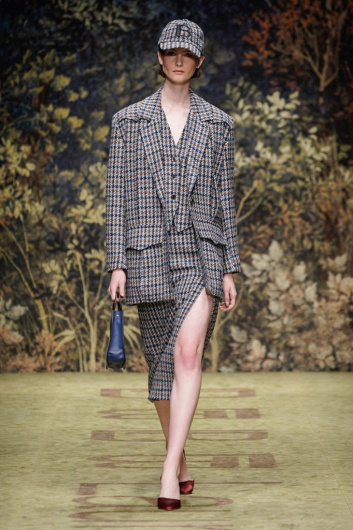 Fotoservizio/FW 20-21/WOMEN/SFILATA/LAURA BIAGIOTTI/DP2/11
