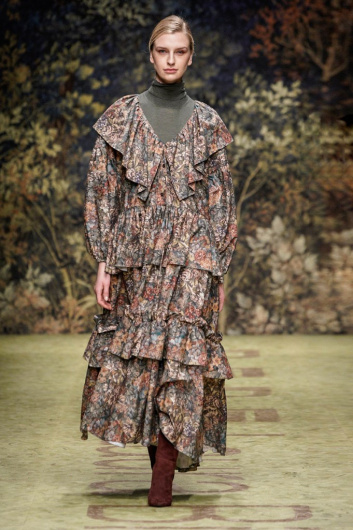 Fotoservizio/FW 20-21/WOMEN/SFILATA/LAURA BIAGIOTTI/DP2/16