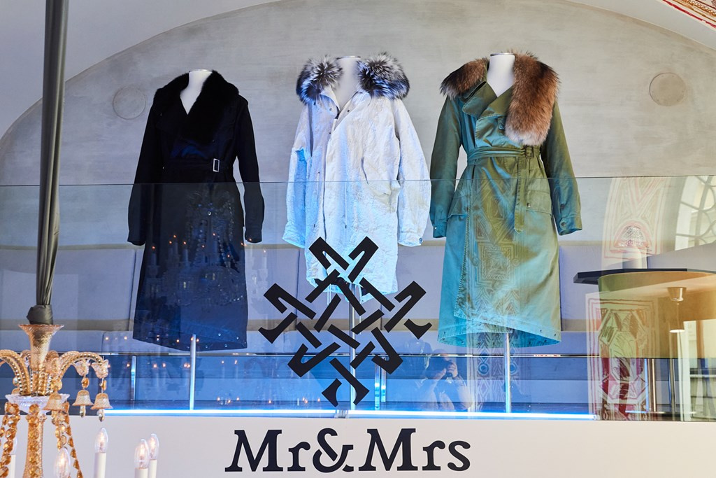 Fotoservizio/FW 20-21/WOMEN/PRESENTAZIONE/MR & MRS ITALY/DP2/10