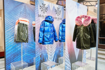 Fotoservizio/FW 20-21/WOMEN/PRESENTAZIONE/MR & MRS ITALY/DP2/21