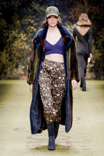 Fotoservizio/FW 20-21/WOMEN/SFILATA/LAURA BIAGIOTTI/DP2/1