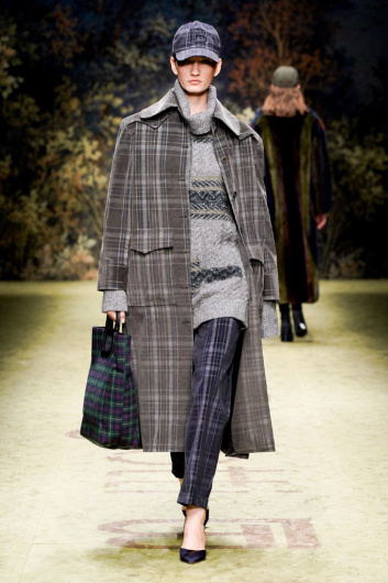Fotoservizio/FW 20-21/WOMEN/SFILATA/LAURA BIAGIOTTI/DP2/2