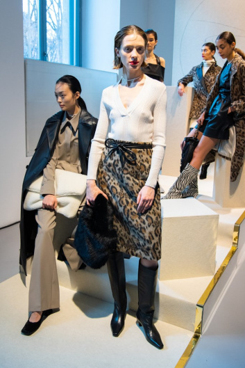 Fotoservizio/FW 20-21/WOMEN/PRESENTAZIONE/BEATRICE B/DP2/2